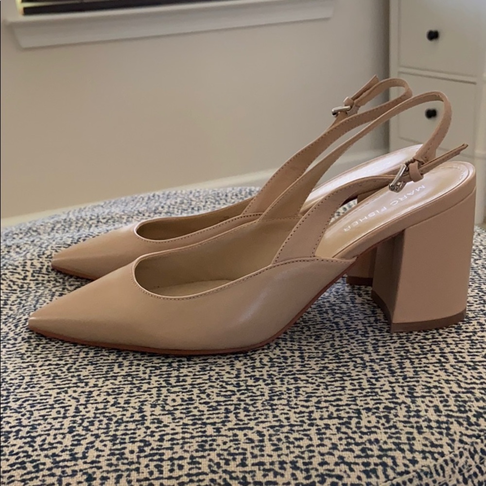 EUC Nude sling back block leather heels Size 8